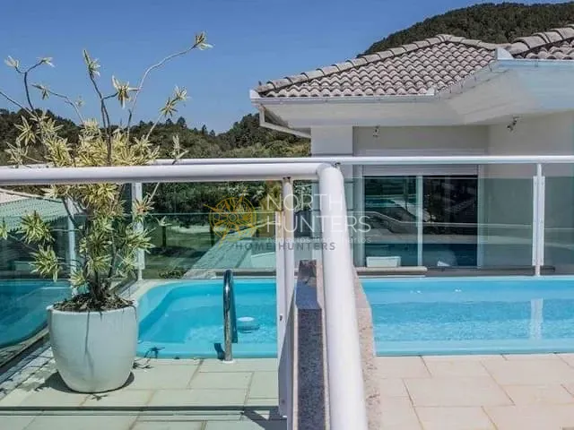 Cobertura / Penthouse com 292m² 3 quartos e 2 banheiros, para alugar, no bairro Jurerê Internacional em Florianópolis