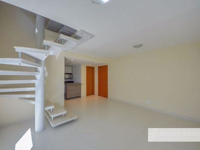 Cobertura / Penthouse 2 quartos e 3 banheiros, à venda, no bairro Ahú em Curitiba