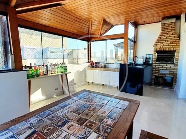 Cobertura / Penthouse com 2000m² 3 quartos e 3 banheiros, à venda, no bairro Vila Sofia em São Paulo