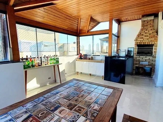 Cobertura / Penthouse com 2000m² 3 quartos e 3 banheiros, à venda, no bairro Vila Sofia em São Paulo