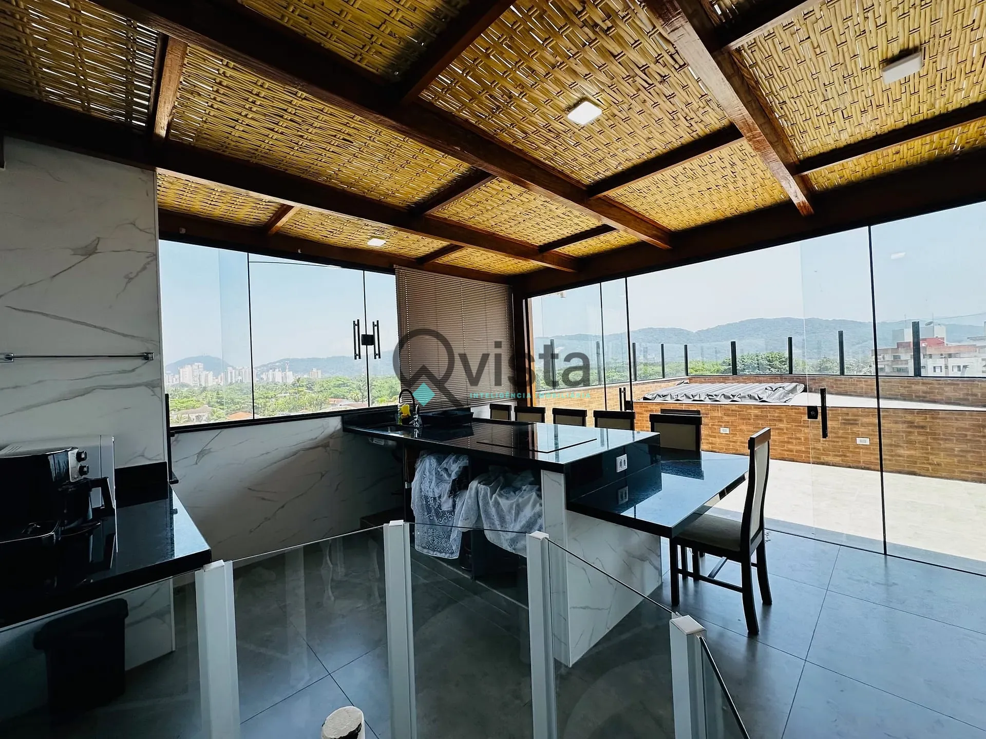 Cobertura, 3 quartos, 225 m² - Foto 2