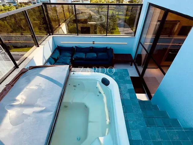 Cobertura / Penthouse com 162m² 4 quartos e 4 banheiros, à venda, no bairro Palmas em Governador Celso Ramos