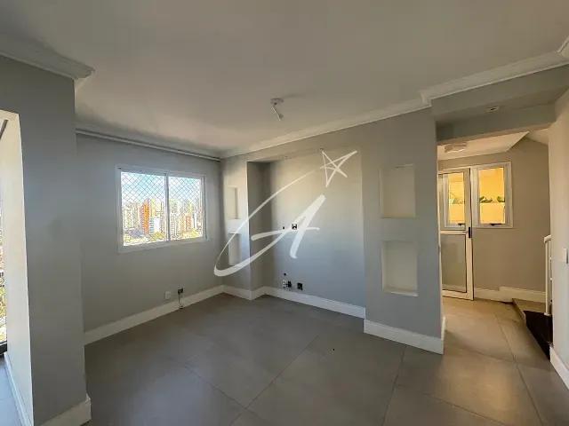 Cobertura / Penthouse 3 quartos e 3 banheiros, à venda ou para alugar, no bairro Tatuapé em São Paulo