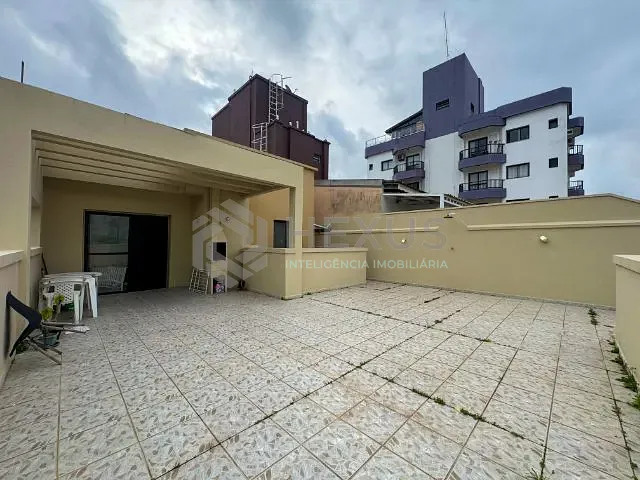 Cobertura / Penthouse 3 quartos e 3 banheiros, à venda, no bairro Tombo em Guarujá
