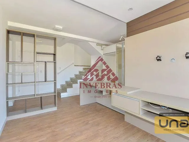 Cobertura / Penthouse 3 quartos e 3 banheiros, à venda, no bairro Água Verde em Curitiba