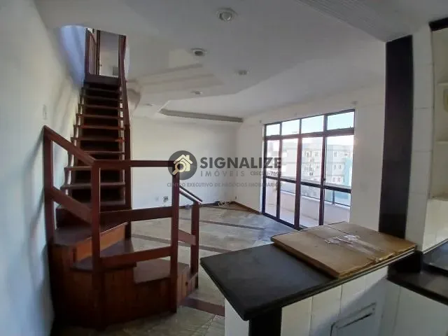 Cobertura / Penthouse 3 quartos e 3 banheiros, à venda, no bairro Centro em Cabo Frio