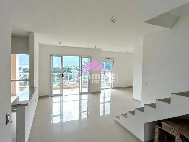 Cobertura / Penthouse com 210m² 3 quartos e 5 banheiros, à venda, no bairro Jardim Primavera em Caraguatatuba