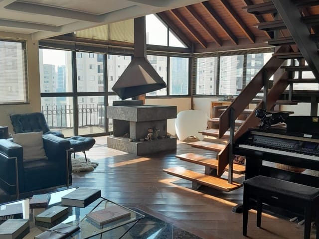 Cobertura / Penthouse com 570m² 4 quartos e 5 banheiros, à venda, no bairro Morumbi em São Paulo