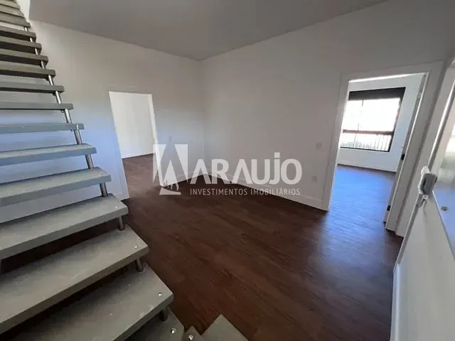 Cobertura / Penthouse 3 quartos e 3 banheiros, à venda, no bairro Cabeçudas em Itajaí