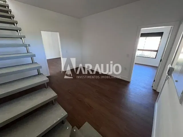 Cobertura / Penthouse 3 quartos e 3 banheiros, à venda, no bairro Cabeçudas em Itajaí