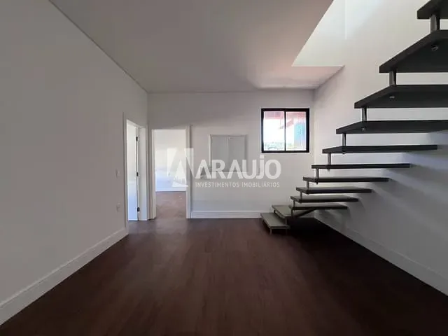 Cobertura / Penthouse 3 quartos e 3 banheiros, à venda, no bairro Cabeçudas em Itajaí