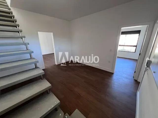 Cobertura / Penthouse 3 quartos e 3 banheiros, à venda, no bairro Cabeçudas em Itajaí
