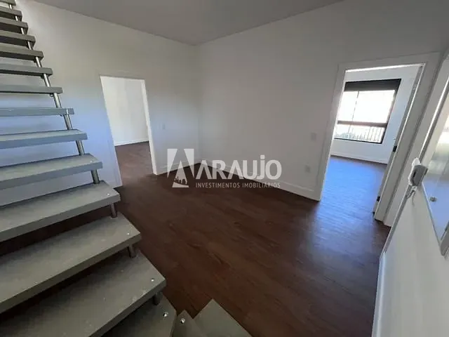 Cobertura / Penthouse 3 quartos e 3 banheiros, à venda, no bairro Cabeçudas em Itajaí