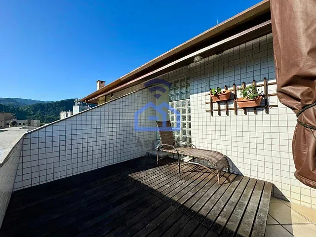 Cobertura / Penthouse com 140m² 4 quartos e 2 banheiros, à venda, no bairro Centro em Caraguatatuba