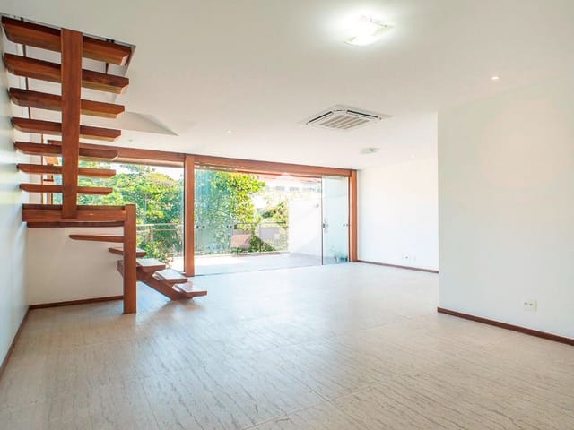 Cobertura / Penthouse à venda, no bairro Barra da Tijuca em Rio de Janeiro