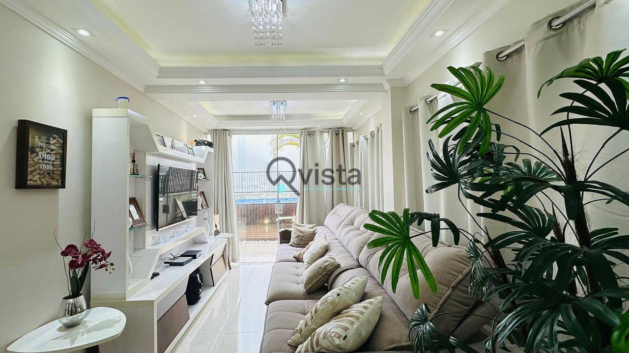 Cobertura à venda com 2 quartos, 200m² - Foto 2