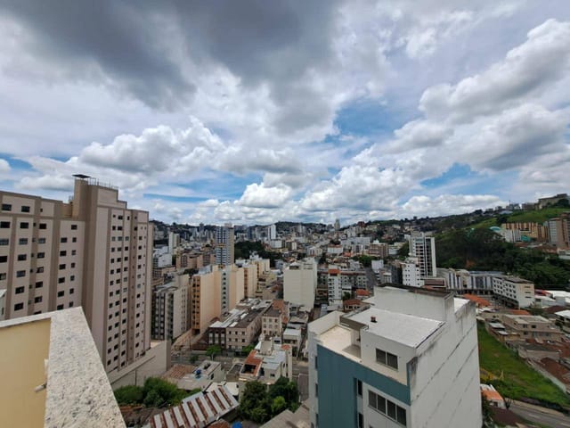 Cobertura / Penthouse 3 quartos e 1 banheiro, à venda, no bairro São Mateus em Juiz de Fora