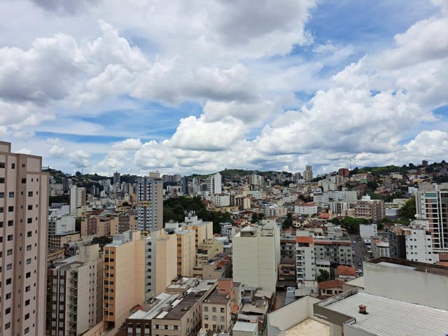 Cobertura / Penthouse 3 quartos e 1 banheiro, à venda, no bairro São Mateus em Juiz de Fora