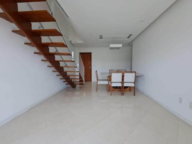 Cobertura / Penthouse 3 quartos e 1 banheiro, à venda, no bairro São Mateus em Juiz de Fora