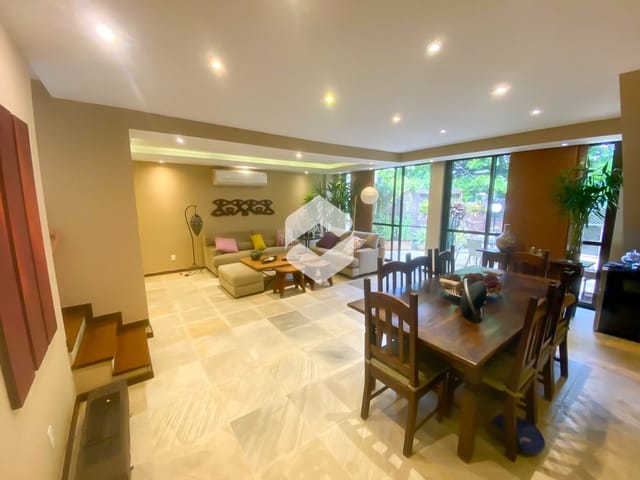 Cobertura / Penthouse com 299m², à venda, no bairro Barra da Tijuca em Rio de Janeiro