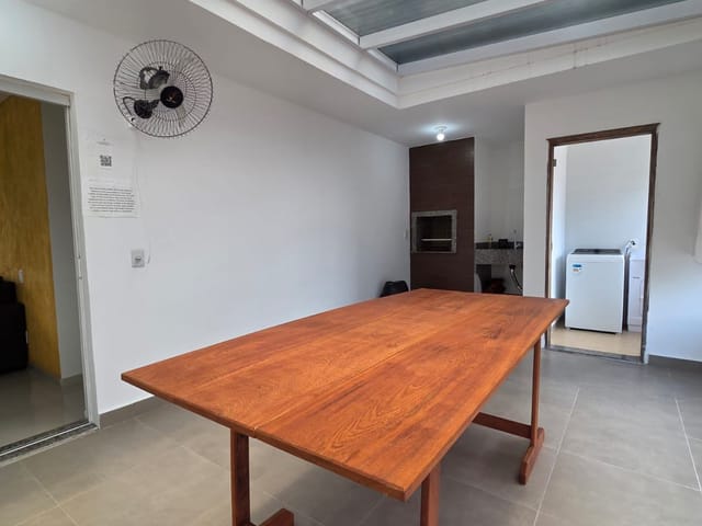 Cobertura / Penthouse com 92m² 3 quartos e 2 banheiros, para alugar, no bairro Ingleses do Rio Vermelho em Florianópolis