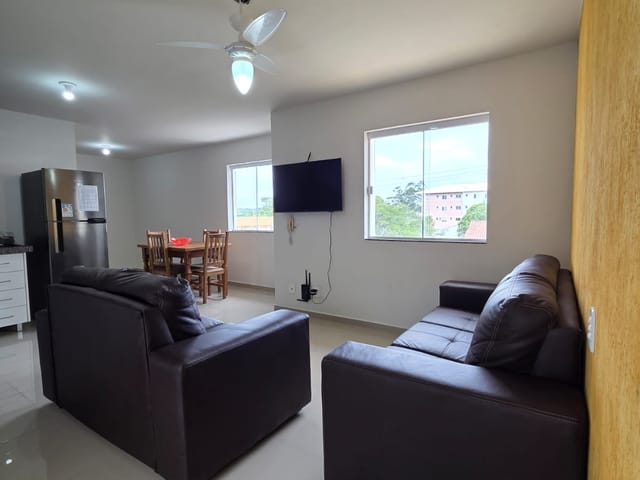 Cobertura / Penthouse com 92m² 3 quartos e 2 banheiros, para alugar, no bairro Ingleses do Rio Vermelho em Florianópolis