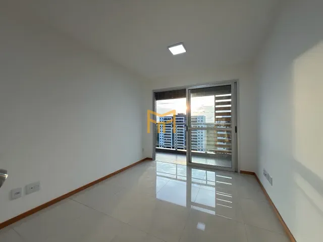 Cobertura / Penthouse 2 quartos e 3 banheiros, para alugar, no bairro Val-de-Cães em Belém