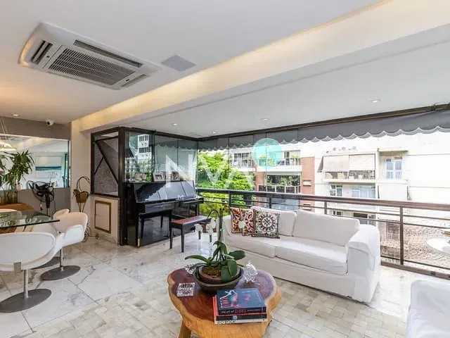 Cobertura / Penthouse com 324m² 4 quartos e 3 banheiros, à venda, no bairro Lagoa em Rio de Janeiro
