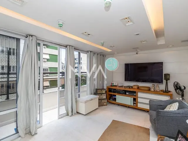 Cobertura / Penthouse com 324m² 4 quartos e 3 banheiros, à venda, no bairro Lagoa em Rio de Janeiro