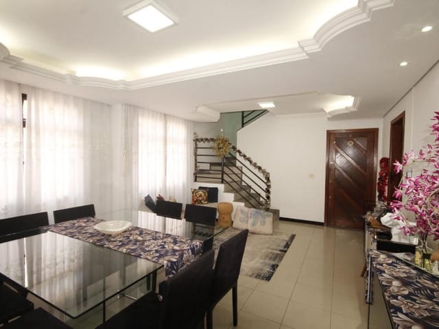 Cobertura / Penthouse com 181m² 4 quartos e 3 banheiros, à venda, no bairro Castelo em Belo Horizonte