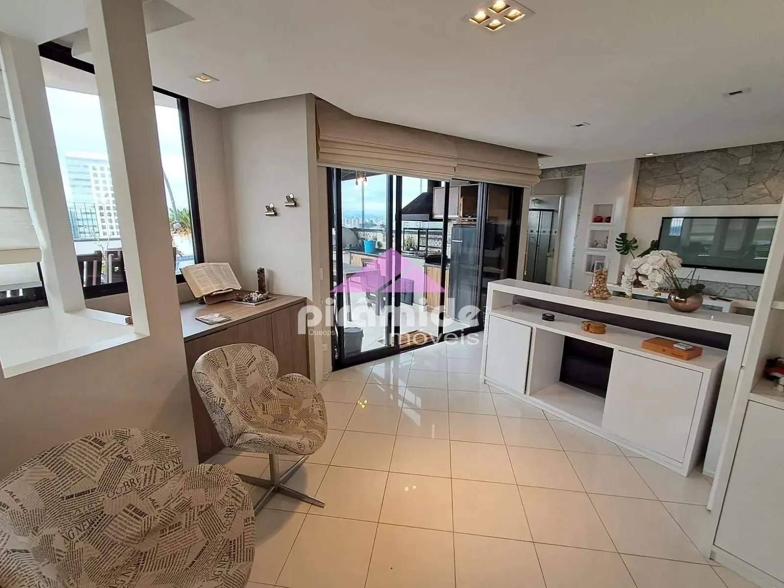 Cobertura, 3 quartos, 210 m² - Foto 17