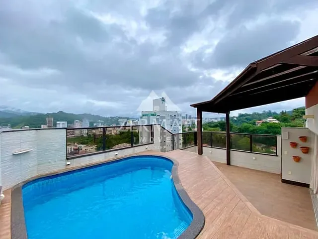 Cobertura / Penthouse com 376m² 5 quartos e 6 banheiros, à venda, no bairro Ponta Aguda em Blumenau