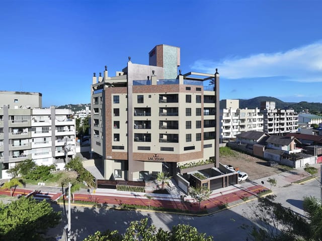 Cobertura / Penthouse com 100m² 2 quartos e 2 banheiros, à venda, no bairro Centro em Bombinhas