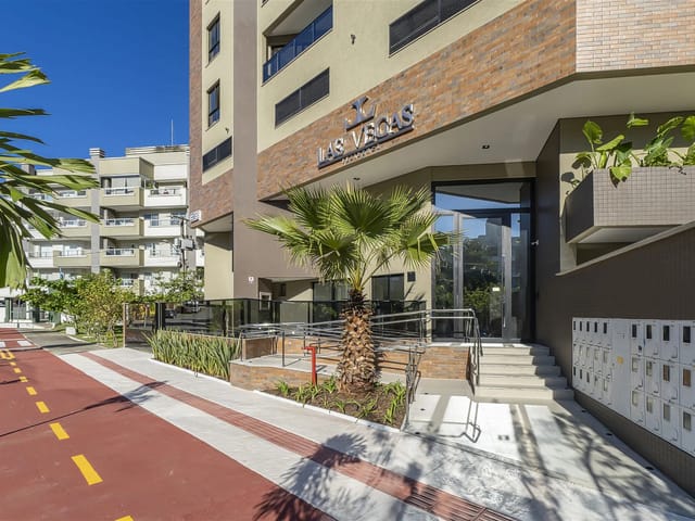 Cobertura / Penthouse com 100m² 2 quartos e 2 banheiros, à venda, no bairro Centro em Bombinhas