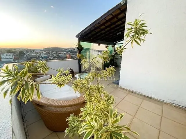 Cobertura / Penthouse com 230m² 4 quartos e 3 banheiros, à venda, no bairro Parque Turistas em Contagem