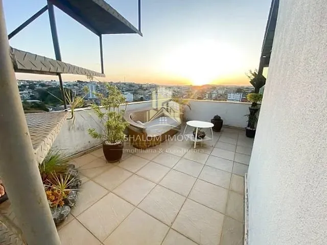Cobertura / Penthouse com 230m² 4 quartos e 3 banheiros, à venda, no bairro Parque Turistas em Contagem