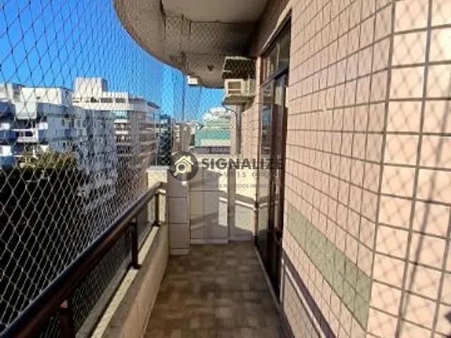 Cobertura / Penthouse 4 quartos e 3 banheiros, à venda, no bairro Centro em Cabo Frio