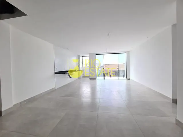 Cobertura / Penthouse com 180m² 3 quartos e 3 banheiros, à venda, no bairro Jardim Amália em Volta Redonda