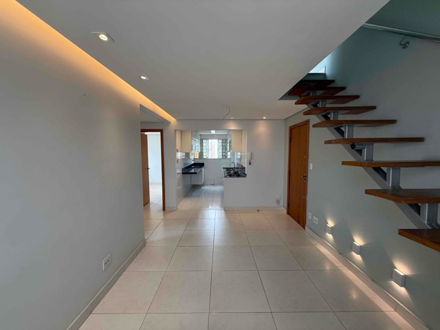 Cobertura / Penthouse 3 quartos e 3 banheiros, à venda, no bairro Santa Rosa em Belo Horizonte