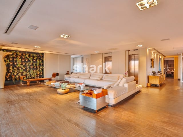 Cobertura / Penthouse com 630m² 4 quartos e 6 banheiros, à venda, no bairro Vila Nova Conceição em São Paulo