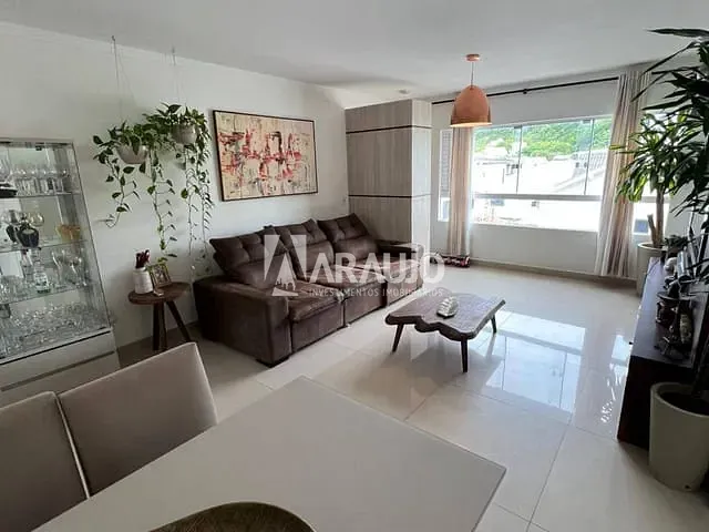 Cobertura / Penthouse com 161m² 2 quartos e 4 banheiros, à venda, no bairro Praia dos Amores em Balneário Camboriú