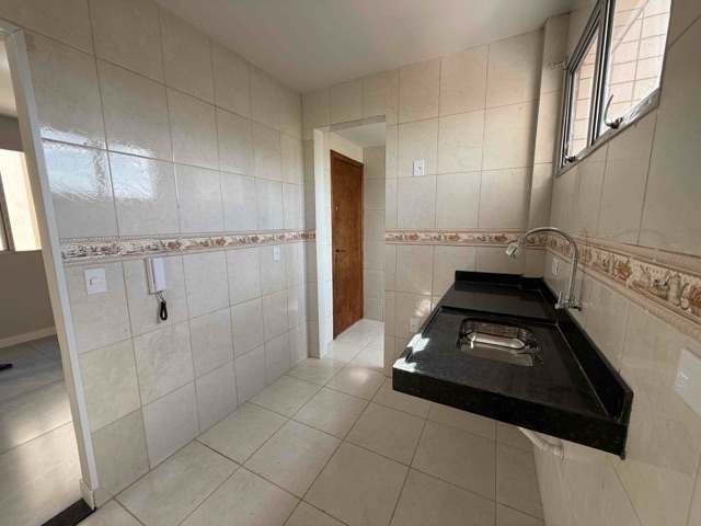 Cobertura / Penthouse com 150m² 3 quartos e 3 banheiros, à venda, no bairro Caiçara-Adelaide em Belo Horizonte