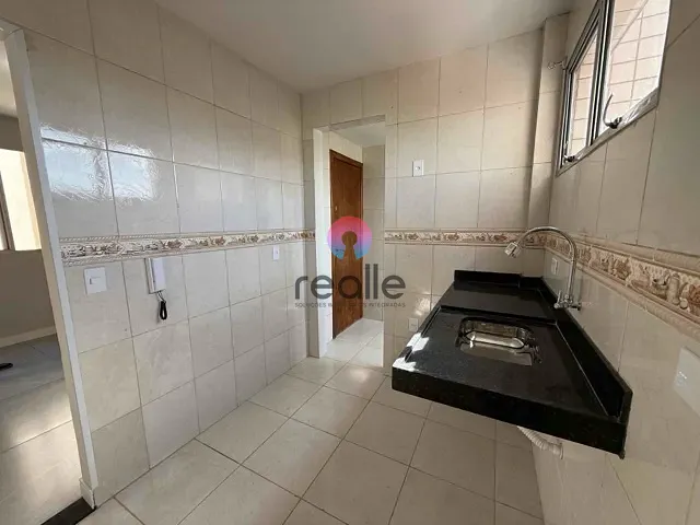 Cobertura / Penthouse com 150m² 3 quartos e 3 banheiros, à venda, no bairro Caiçara-Adelaide em Belo Horizonte