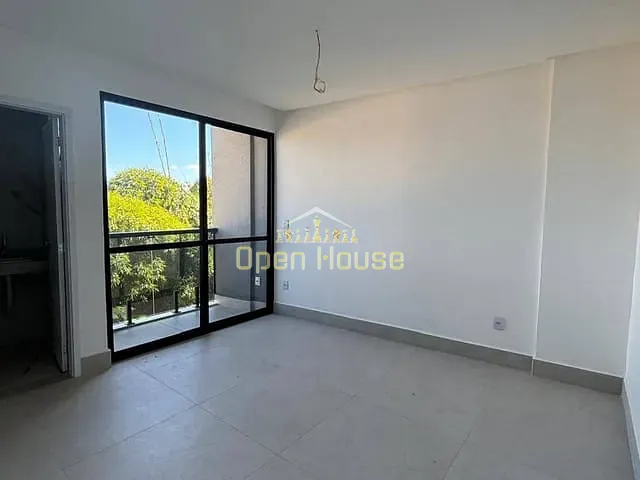 Cobertura / Penthouse com 136m² 4 quartos e 4 banheiros, para alugar, no bairro Niterói em Volta Redonda