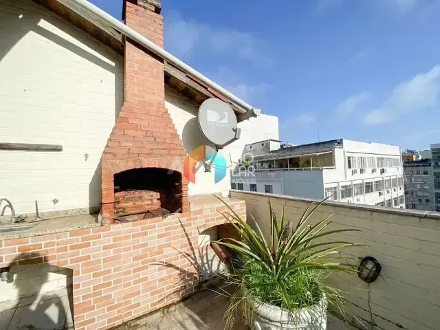 Cobertura / Penthouse com 300m² 4 quartos e 1 banheiro, à venda, no bairro Copacabana em Rio de Janeiro