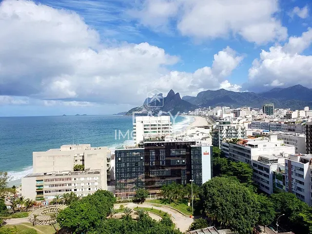 Cobertura / Penthouse com 850m² 1 quarto e 5 banheiros, à venda, no bairro Copacabana em Rio de Janeiro