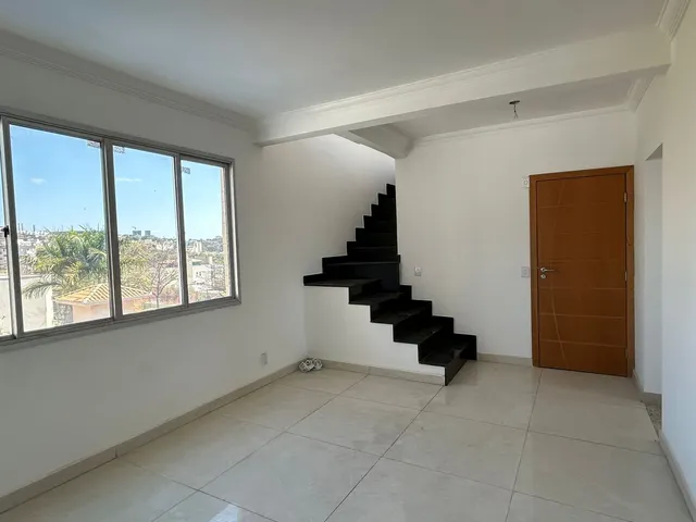Cobertura / Penthouse 3 quartos e 3 banheiros, à venda, no bairro Cabral em Contagem