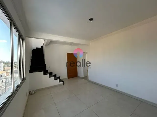 Cobertura / Penthouse 3 quartos e 3 banheiros, à venda, no bairro Cabral em Contagem