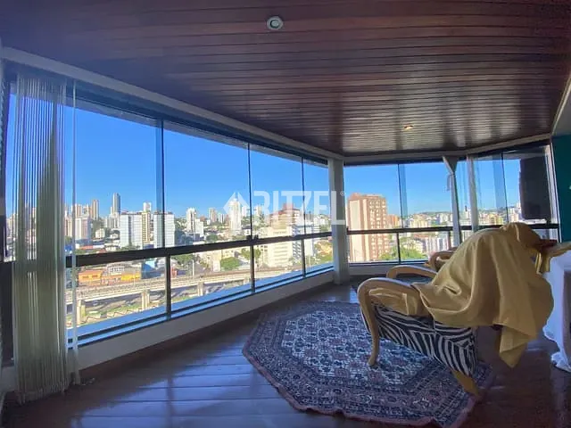 Cobertura / Penthouse com 318m² 5 quartos e 3 banheiros, à venda, no bairro Rio Branco em Novo Hamburgo