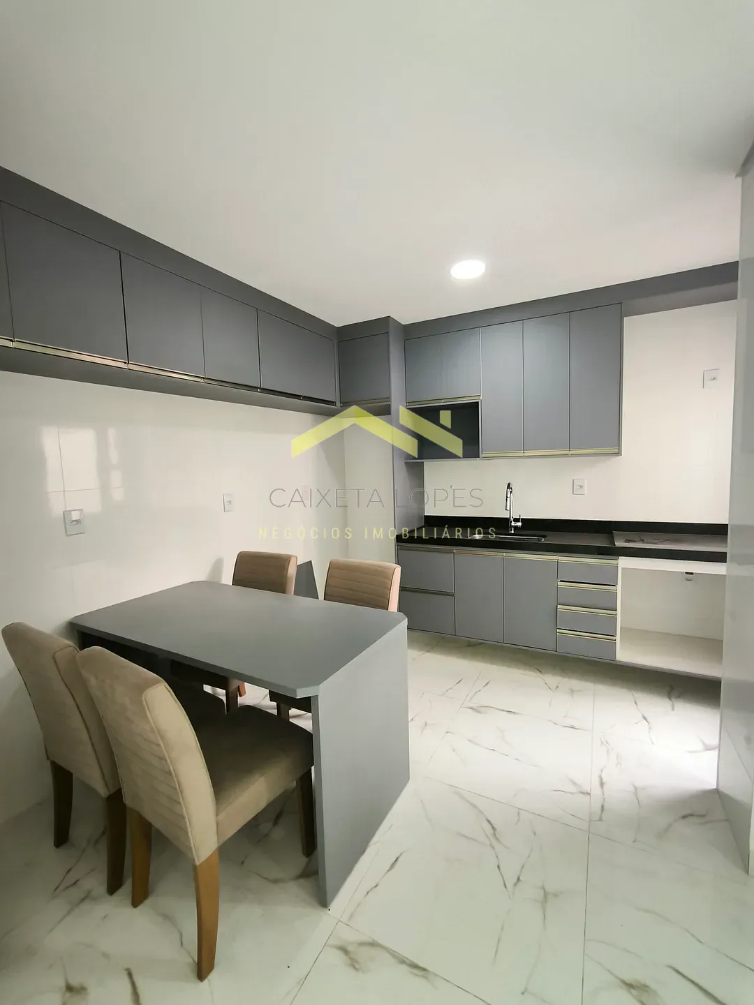 Apartamento, 3 quartos, 80 m² - Foto 2